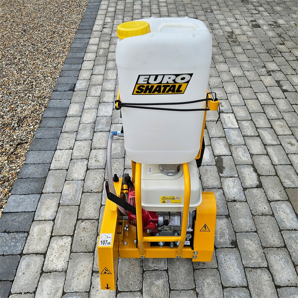 Euro Shatal CS 454M - Asfaltteknikk: bilde 2 Euro Shatal CS 454M - Asfaltteknikk: bilde 2