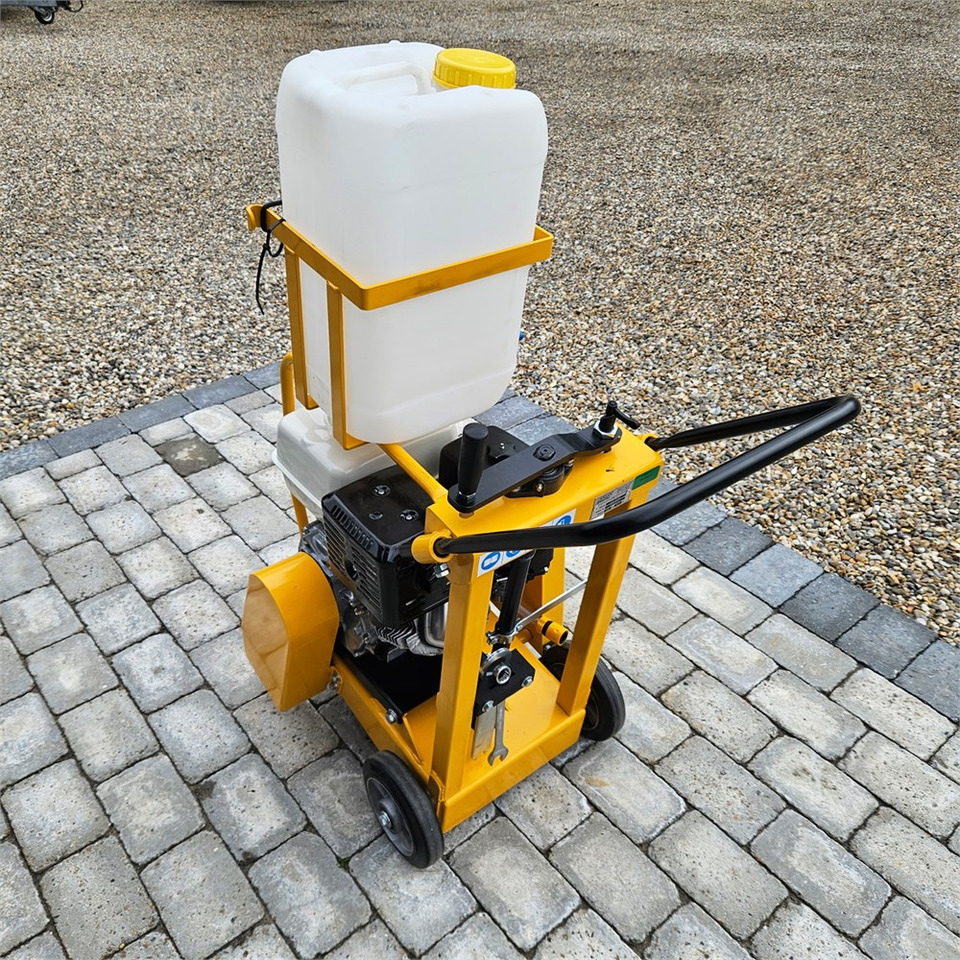 Euro Shatal CS 454M - Asfaltteknikk: bilde 4 Euro Shatal CS 454M - Asfaltteknikk: bilde 4