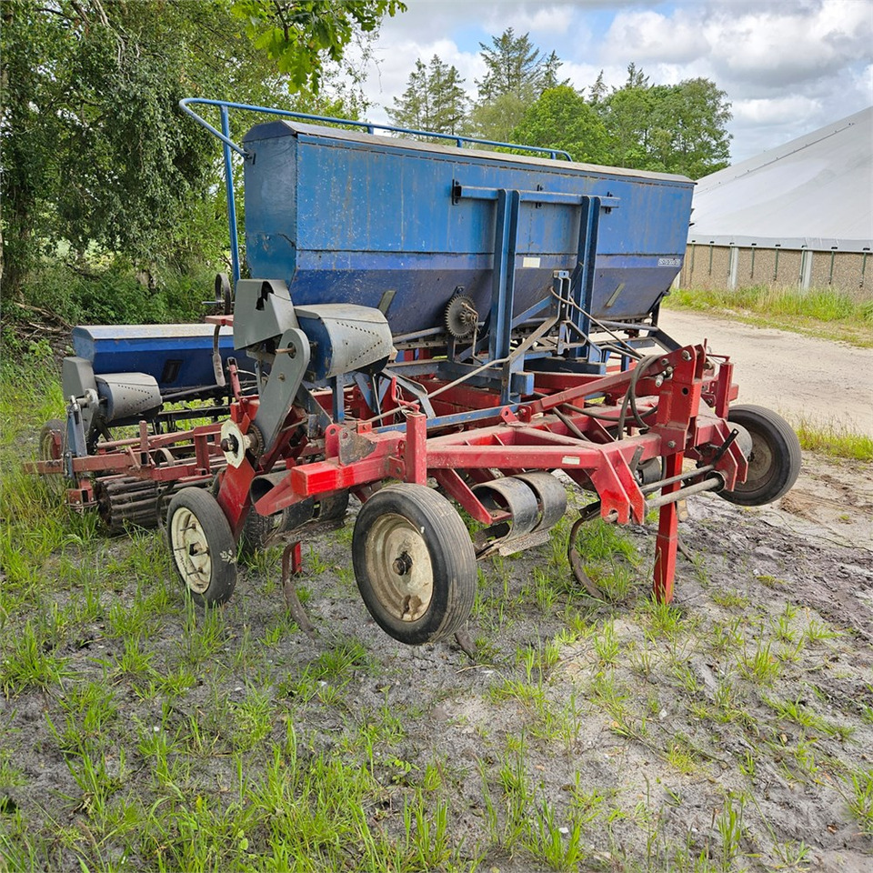 Fiona 4300 - Utstyr til såing og planting: bilde 5 Fiona 4300 - Utstyr til såing og planting: bilde 5