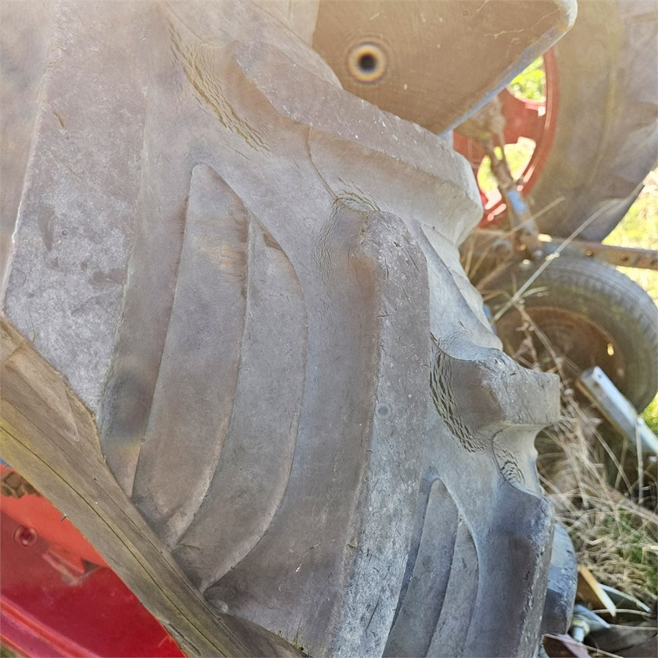 Traktor Ford T2: bilde 32 Traktor Ford T2: bilde 32