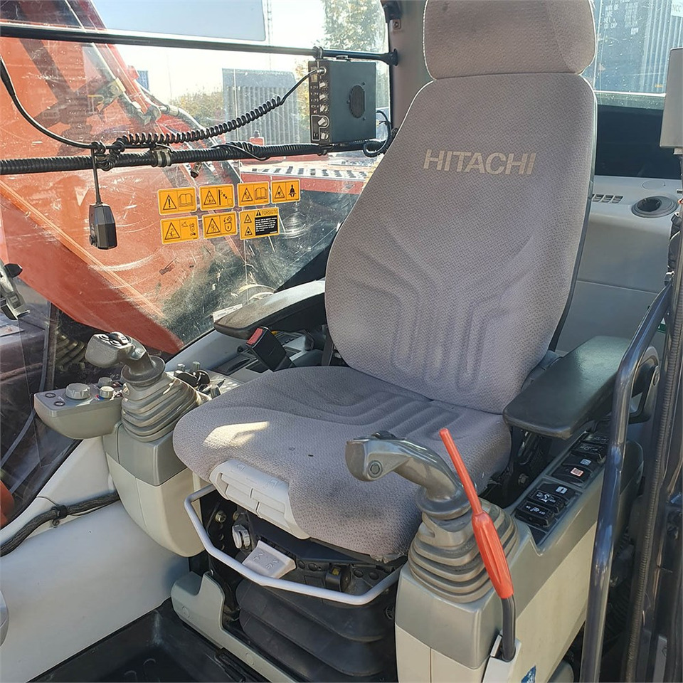 Beltegraver Hitachi Hitachi ZX250 LC-5B: bilde 14 Beltegraver Hitachi Hitachi ZX250 LC-5B: bilde 14