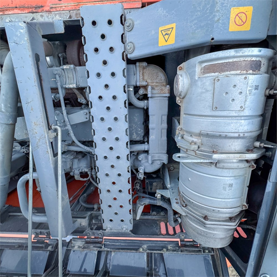 Beltegraver Hitachi ZX350 LC-6: bilde 46