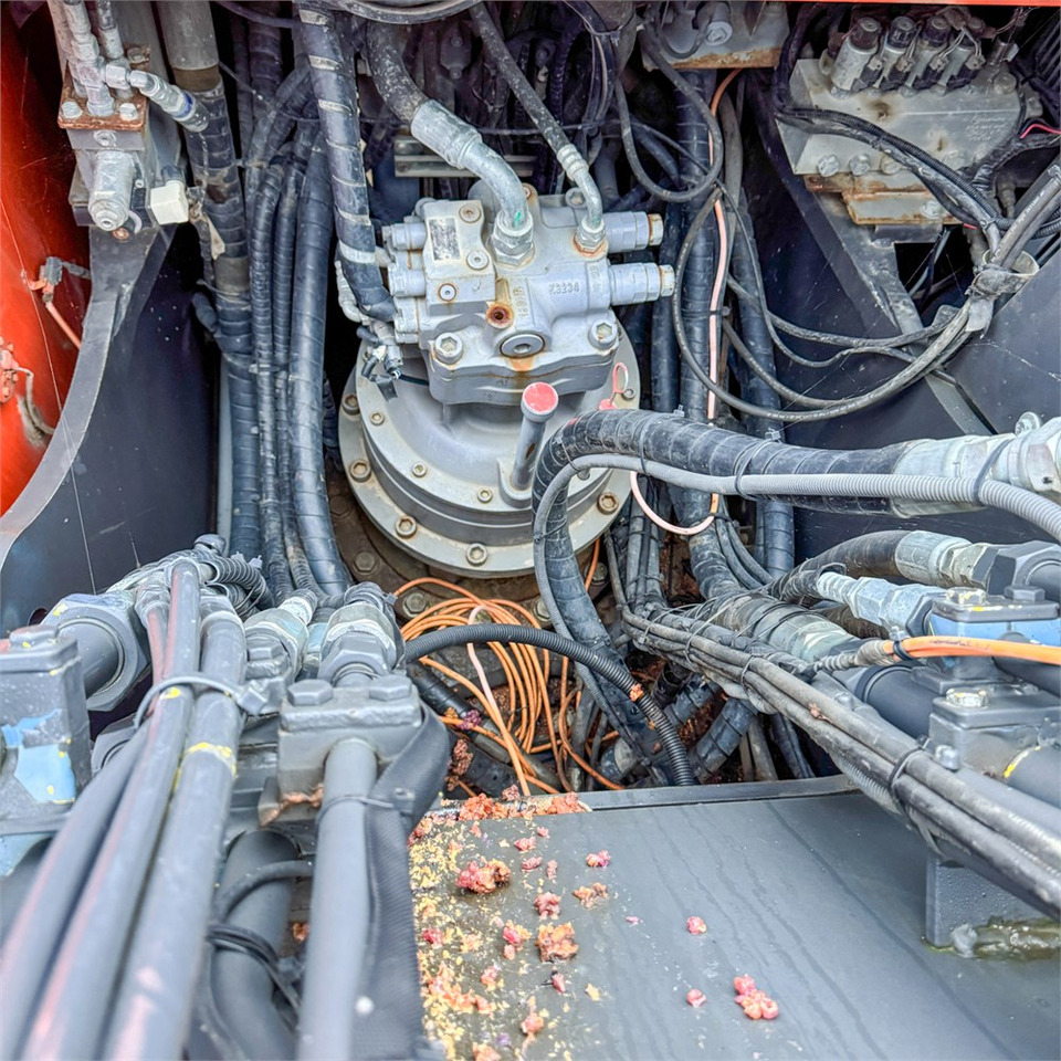 Beltegraver Hitachi ZX350 LC-6: bilde 25