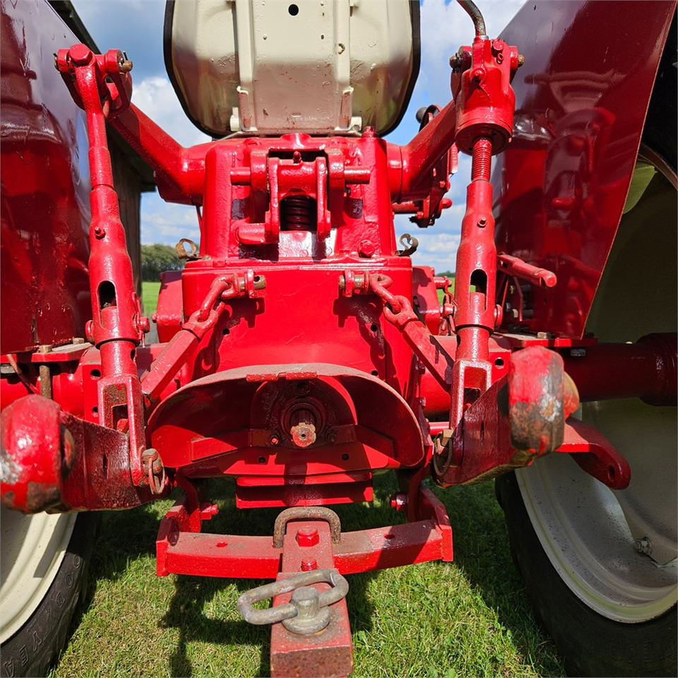 Traktor IH 444: bilde 21