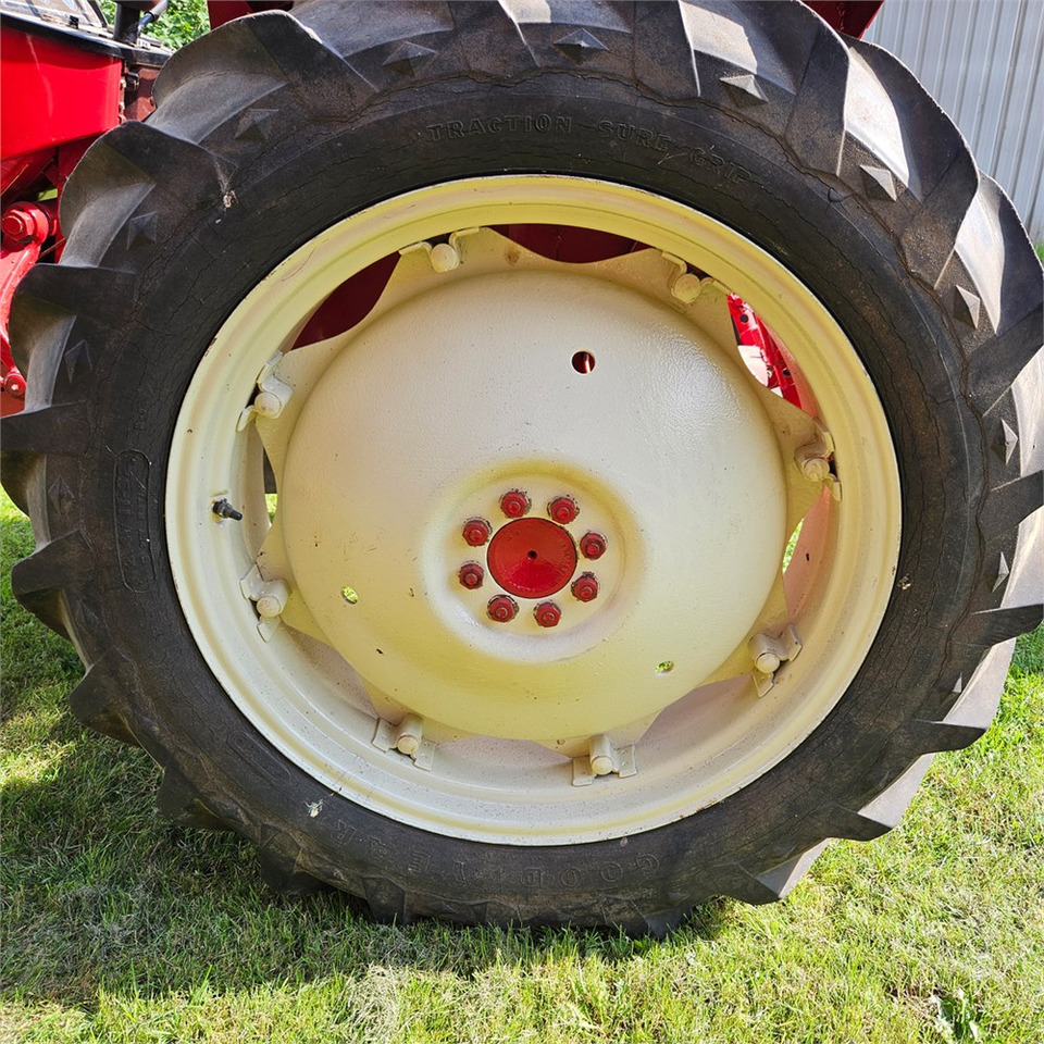 Traktor IH 444: bilde 35