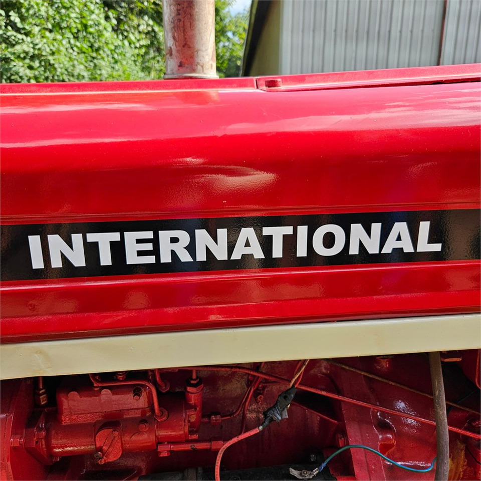 Traktor IH 444: bilde 22