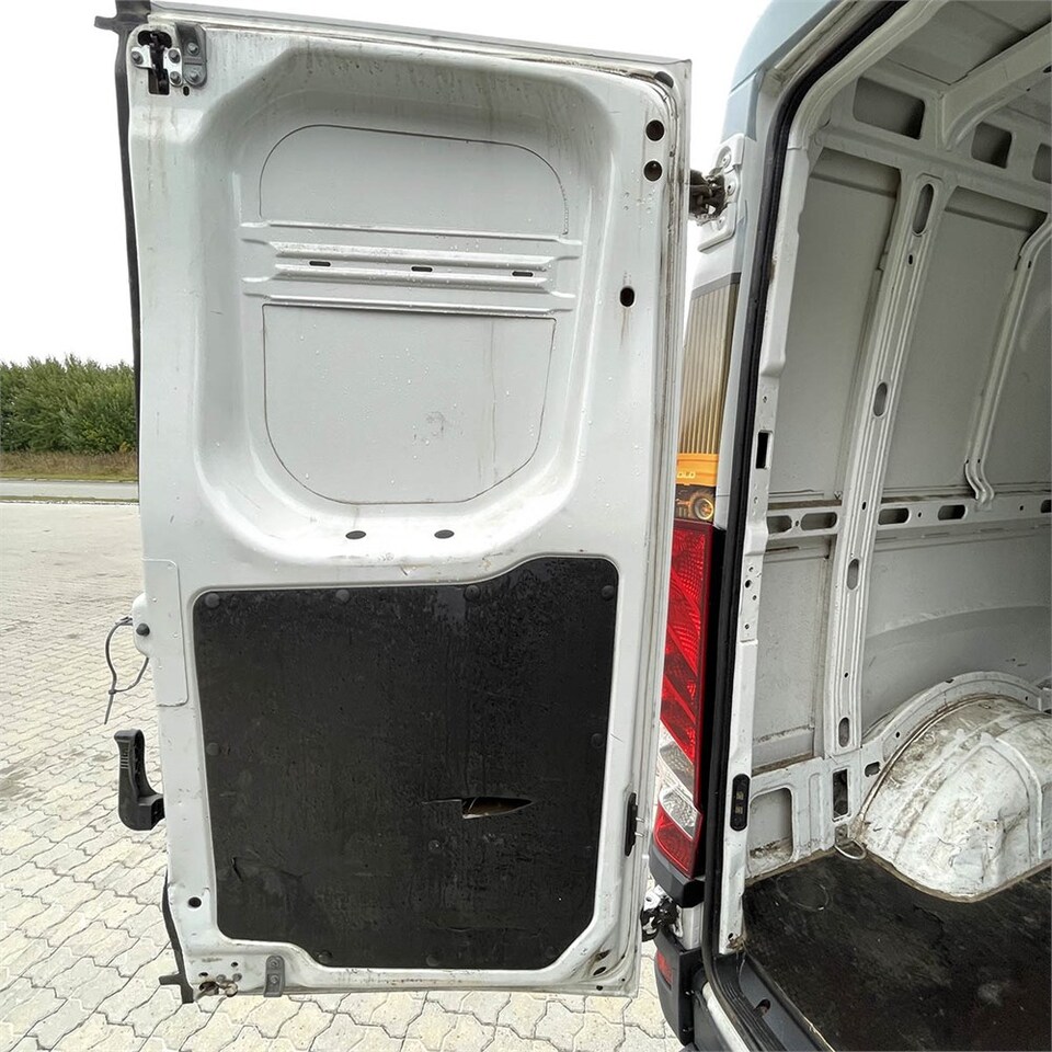 Leie Iveco 35-120 HI Matic Iveco 35-120 HI Matic: bilde 32 Leie Iveco 35-120 HI Matic Iveco 35-120 HI Matic: bilde 32