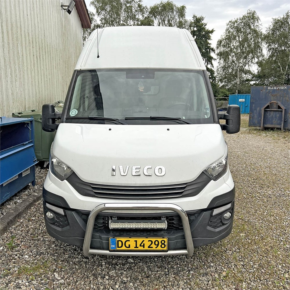 Iveco 35s18 - Kassebil: bilde 2 Iveco 35s18 - Kassebil: bilde 2