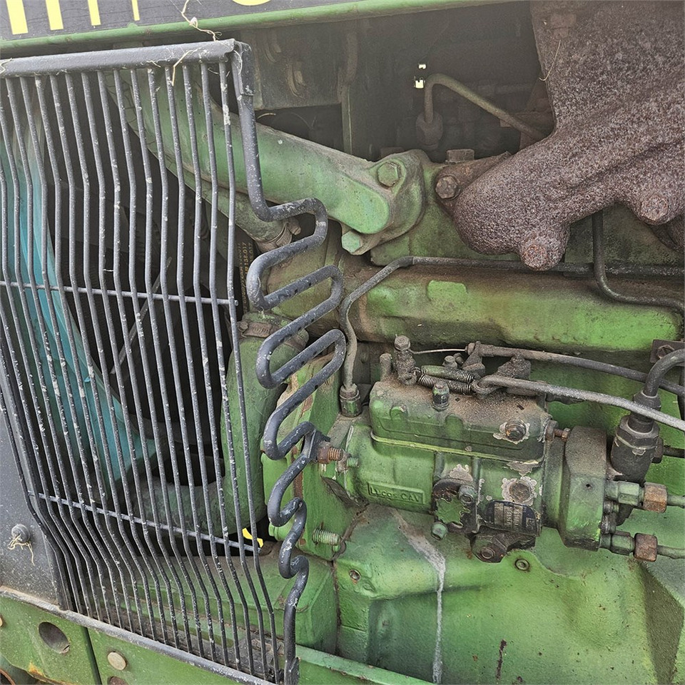 Traktor John Deere 2850 MFWD: bilde 28 Traktor John Deere 2850 MFWD: bilde 28