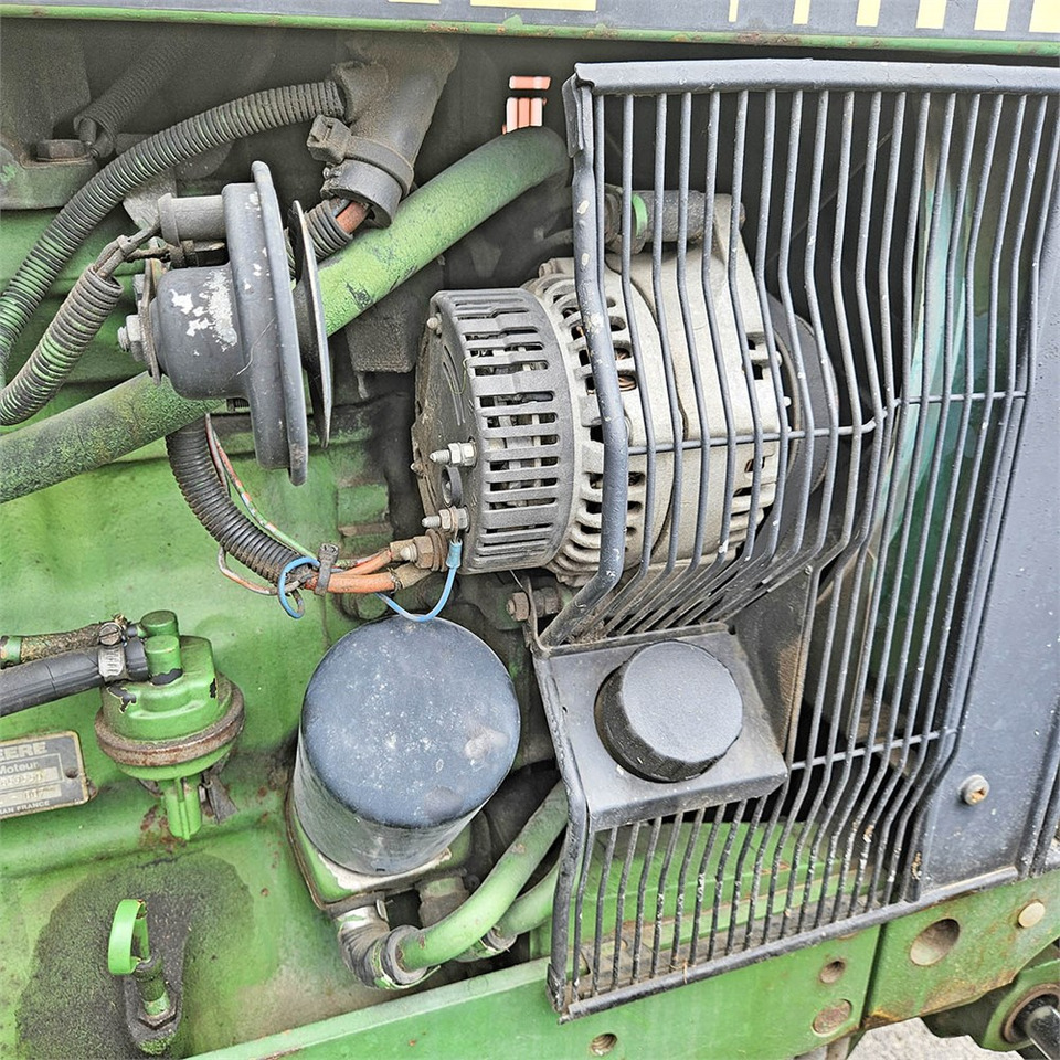 Traktor John Deere 2850 MFWD: bilde 31 Traktor John Deere 2850 MFWD: bilde 31