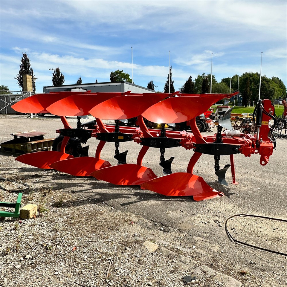 Kubota RM4005 V - Plog: bilde 1 Kubota RM4005 V - Plog: bilde 1