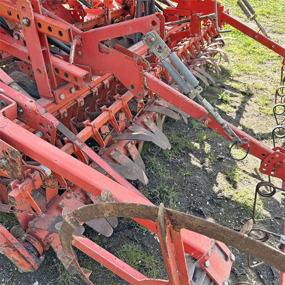 Utstyr til såing og planting Kuhn Venta TI 301: bilde 12 Utstyr til såing og planting Kuhn Venta TI 301: bilde 12
