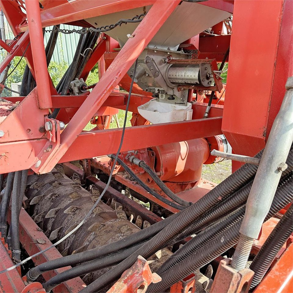 Utstyr til såing og planting Kuhn Venta TI 301: bilde 13 Utstyr til såing og planting Kuhn Venta TI 301: bilde 13