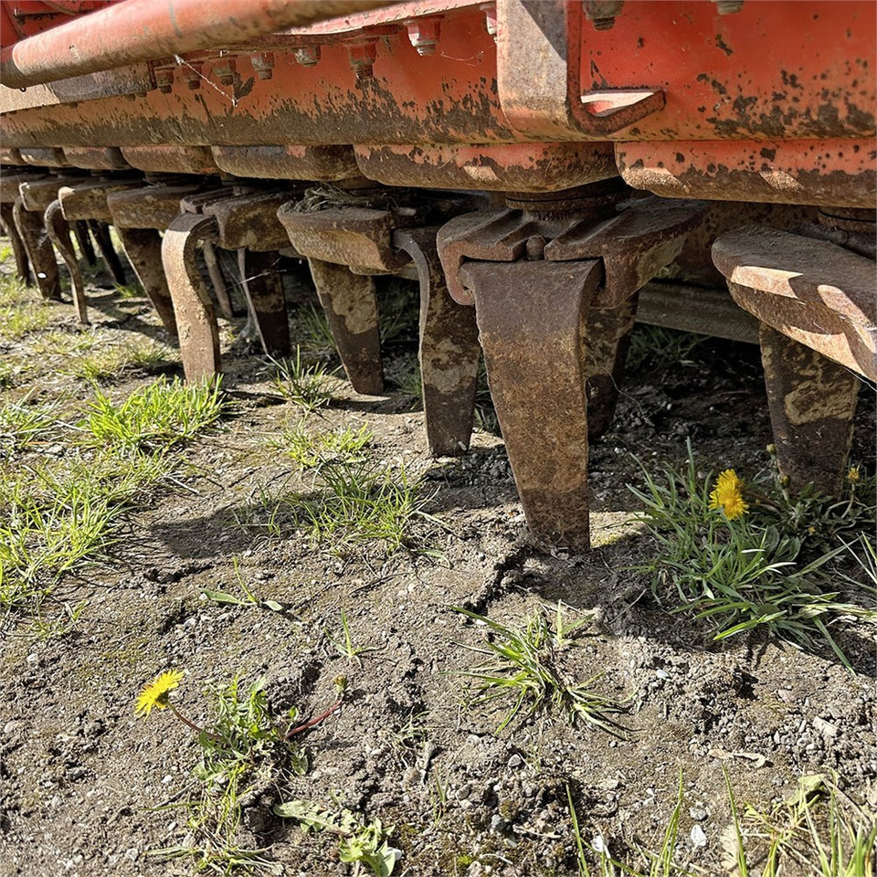Utstyr til såing og planting Kuhn Venta TI 301: bilde 15 Utstyr til såing og planting Kuhn Venta TI 301: bilde 15