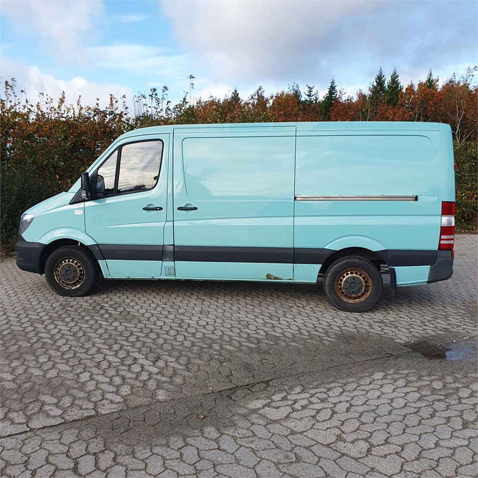 Mercedes 213 CTI - Kassebil: bilde 3 Mercedes 213 CTI - Kassebil: bilde 3