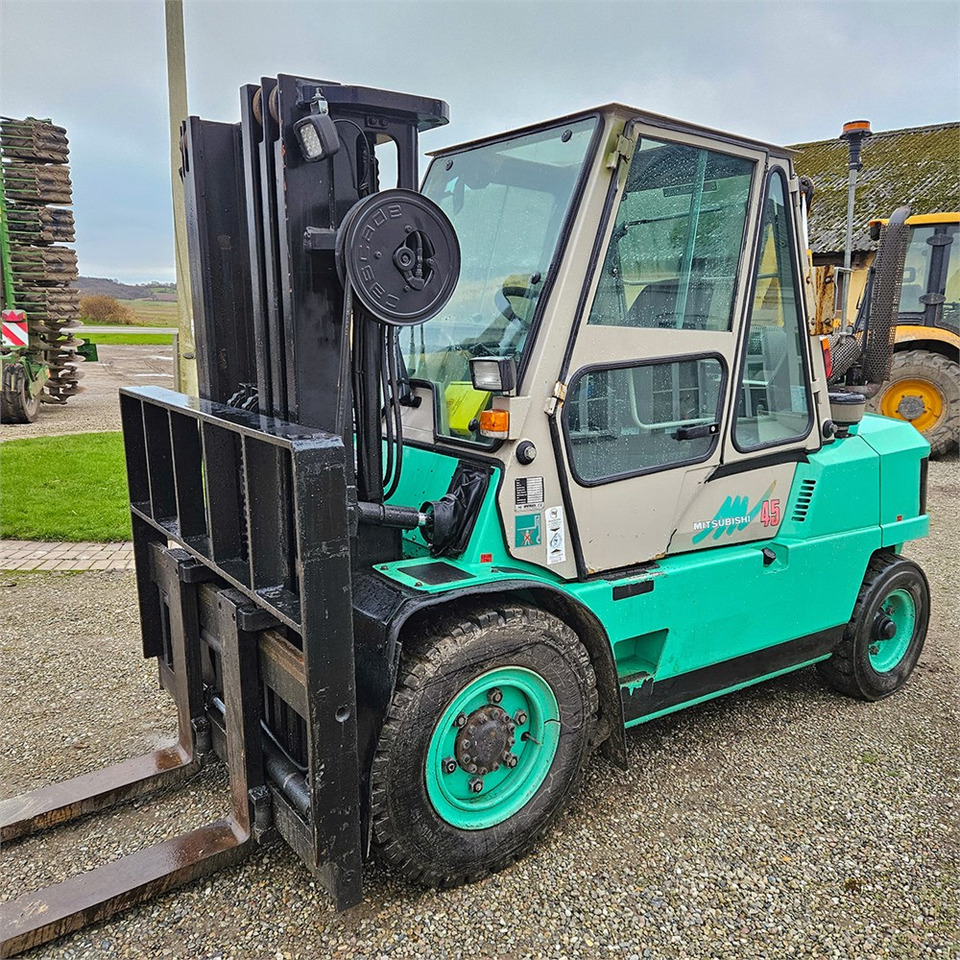 Mitsubishi FB45 - Gaffeltruck: bilde 1 Mitsubishi FB45 - Gaffeltruck: bilde 1
