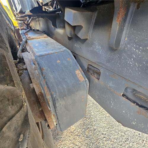 Grader New Holland F 106.7A: bilde 36