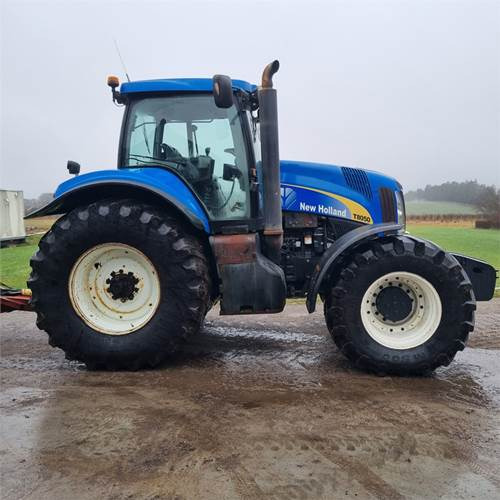 New Holland T8050 Class 5 - Traktor: bilde 2 New Holland T8050 Class 5 - Traktor: bilde 2