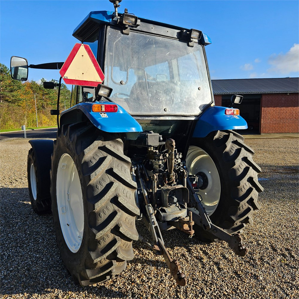 New Holland TS 100 - Traktor: bilde 5 New Holland TS 100 - Traktor: bilde 5