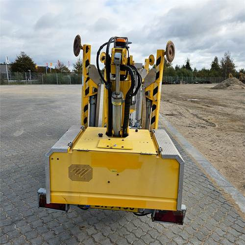 Omme Mini 12 EJ - Tilhengerlift: bilde 5 Omme Mini 12 EJ - Tilhengerlift: bilde 5