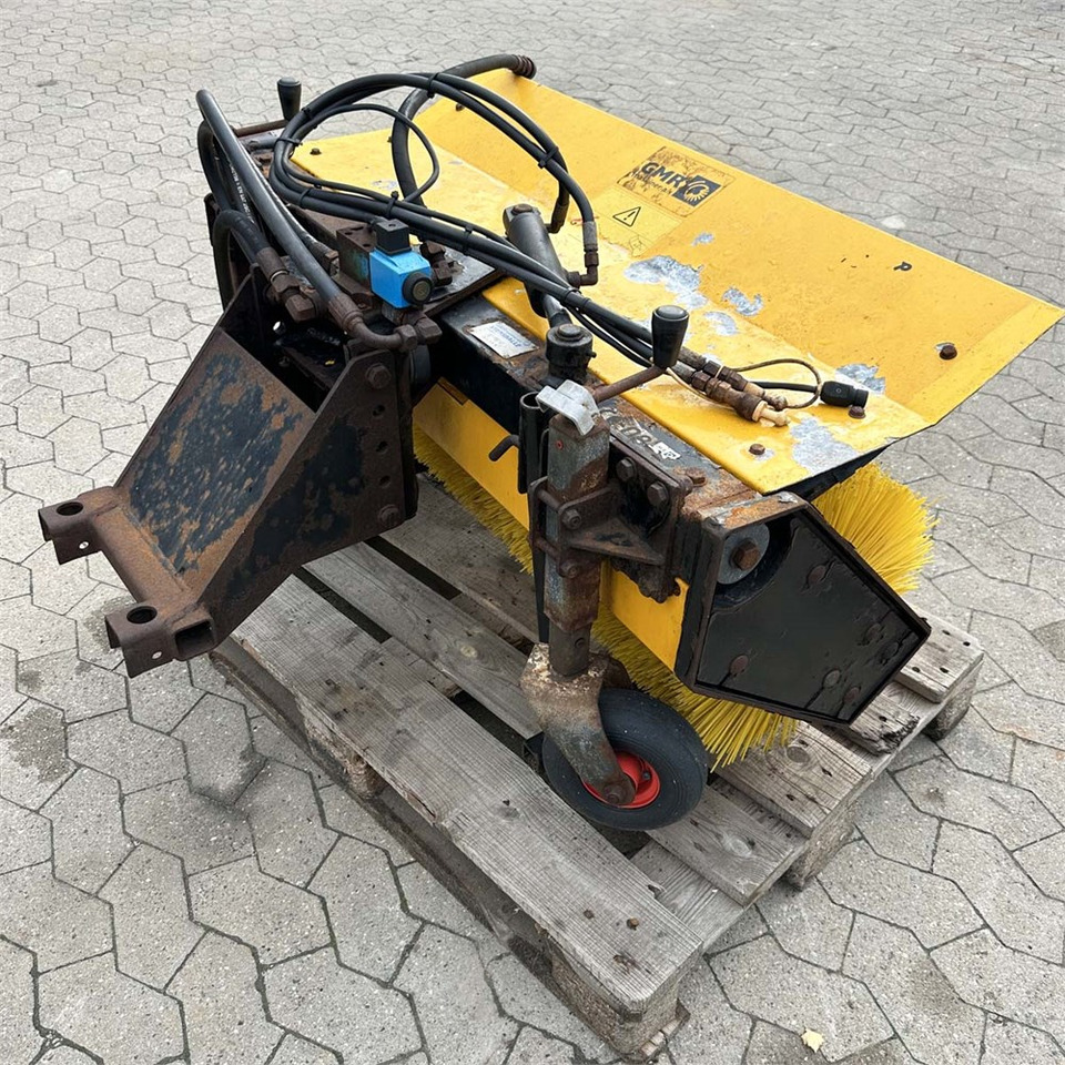 Stenballe HF 1300 LF - Kostemaskin: bilde 3 Stenballe HF 1300 LF - Kostemaskin: bilde 3