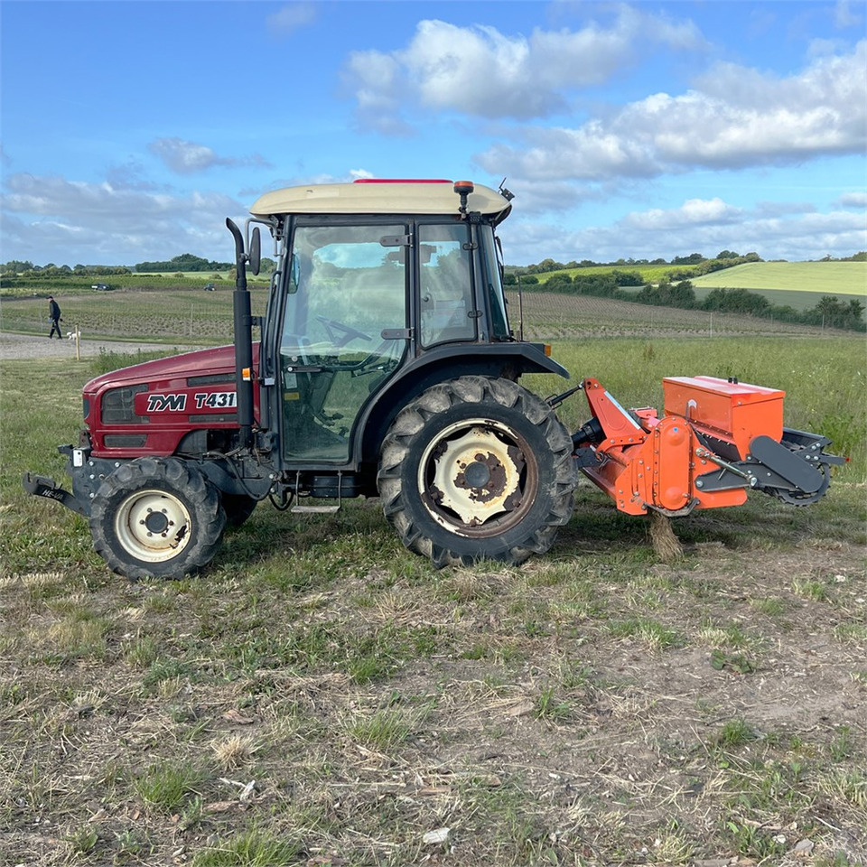 TYM T 431 - Kommunale traktor: bilde 5 TYM T 431 - Kommunale traktor: bilde 5
