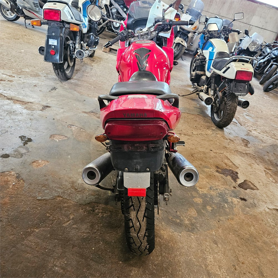 Yamaha XJ600 Diversion - Motorsykkel: bilde 4 Yamaha XJ600 Diversion - Motorsykkel: bilde 4