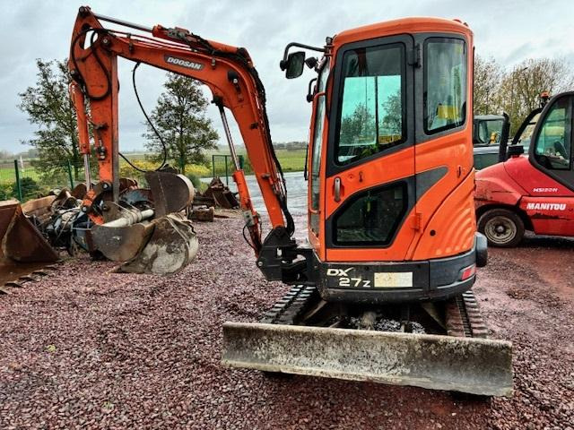Doosan DX 27 Z - Minigraver: bilde 1 Doosan DX 27 Z - Minigraver: bilde 1