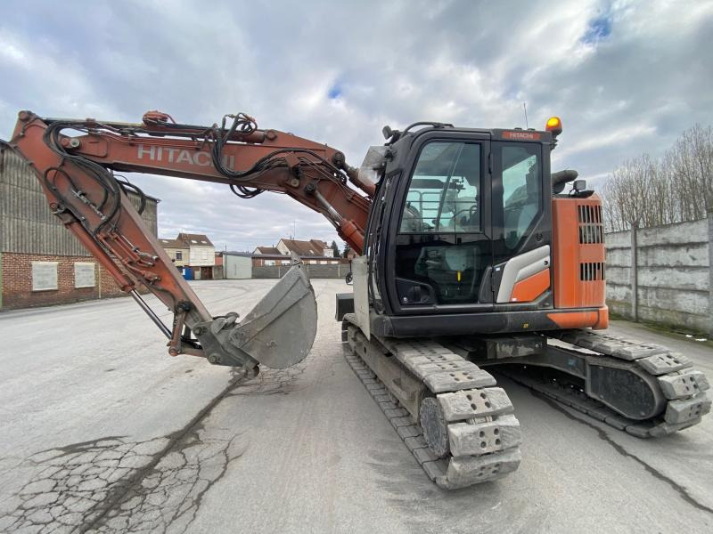 HITACHI ZX 135US-7 - Beltegraver: bilde 1 HITACHI ZX 135US-7 - Beltegraver: bilde 1