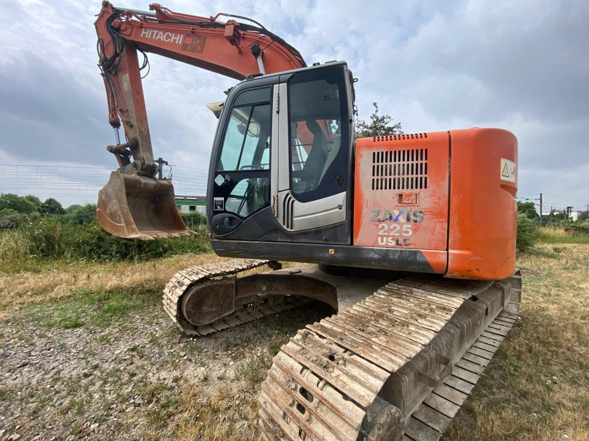 Hitachi ZX225USLC-3 - Beltegraver: bilde 1 Hitachi ZX225USLC-3 - Beltegraver: bilde 1