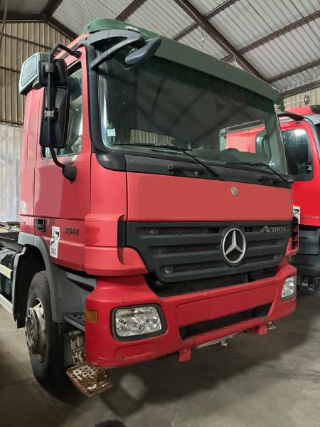 Mercedes 6X4 ACTROS 3341 - Krokbil: bilde 2 Mercedes 6X4 ACTROS 3341 - Krokbil: bilde 2