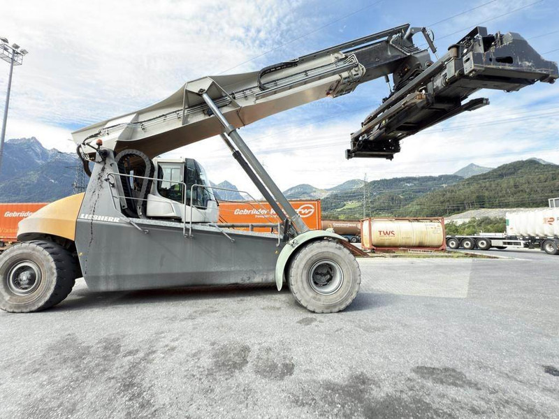 Liebherr LRS545 Intermodal - Reachstackere: bilde 4 Liebherr LRS545 Intermodal - Reachstackere: bilde 4