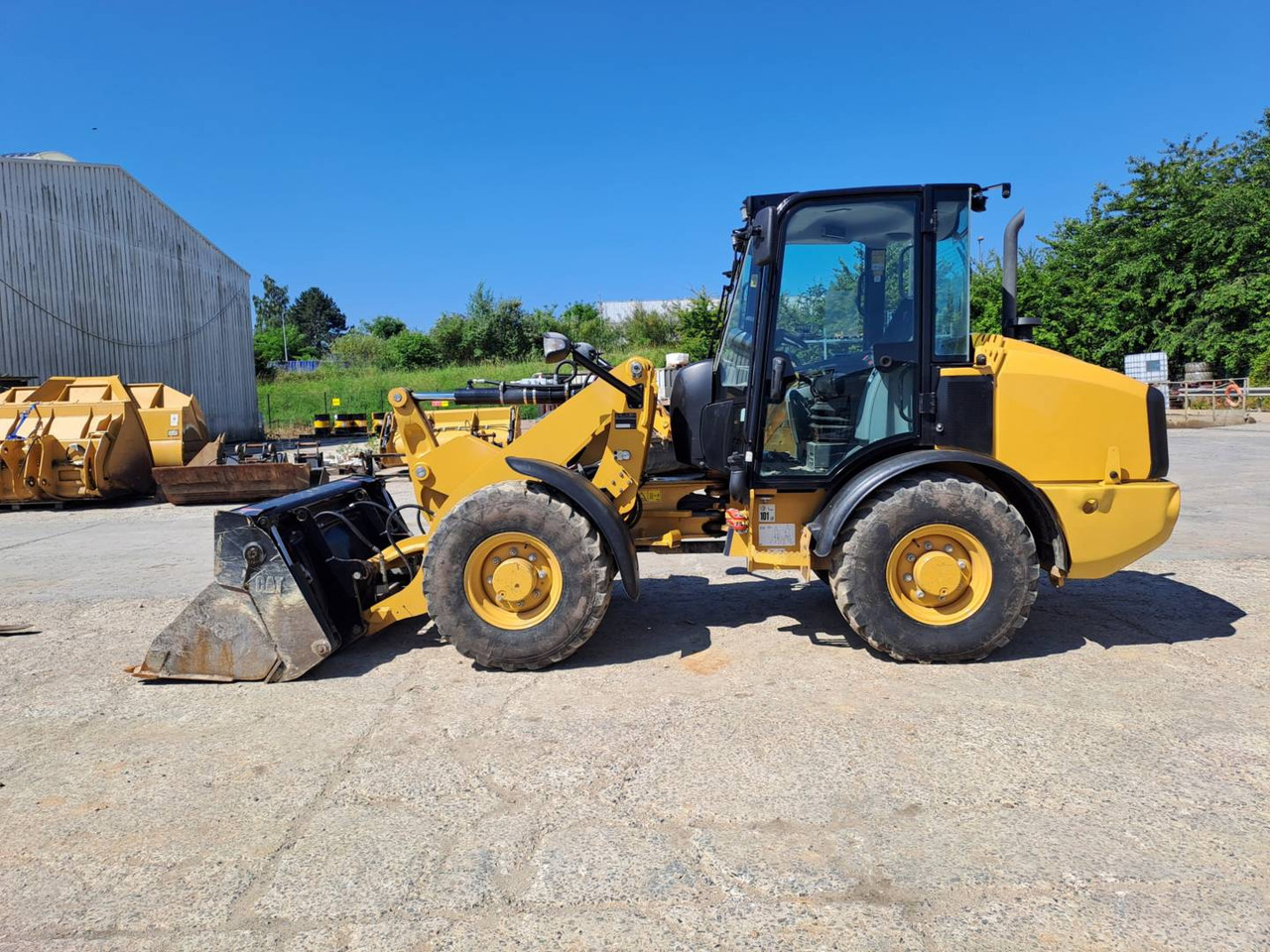 CAT 906M - Hjullaster: bilde 1 CAT 906M - Hjullaster: bilde 1