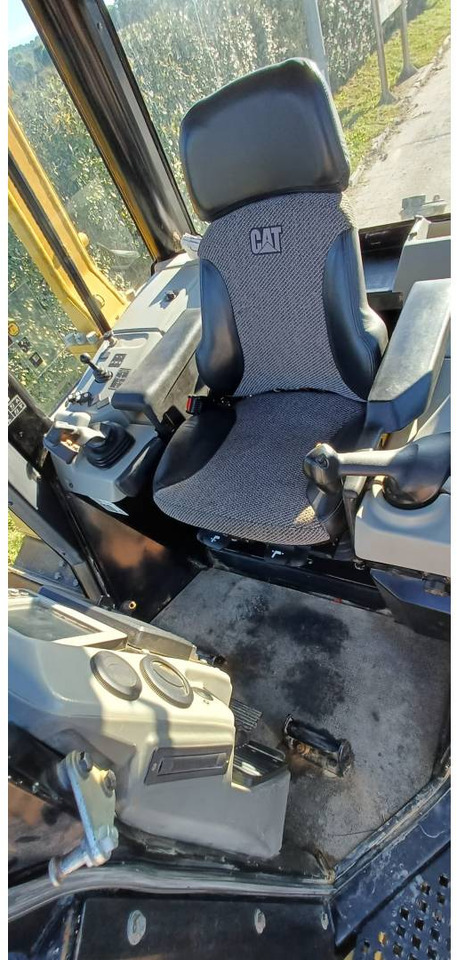 CAT D6N4F LGP - Bulldozer: bilde 5 CAT D6N4F LGP - Bulldozer: bilde 5