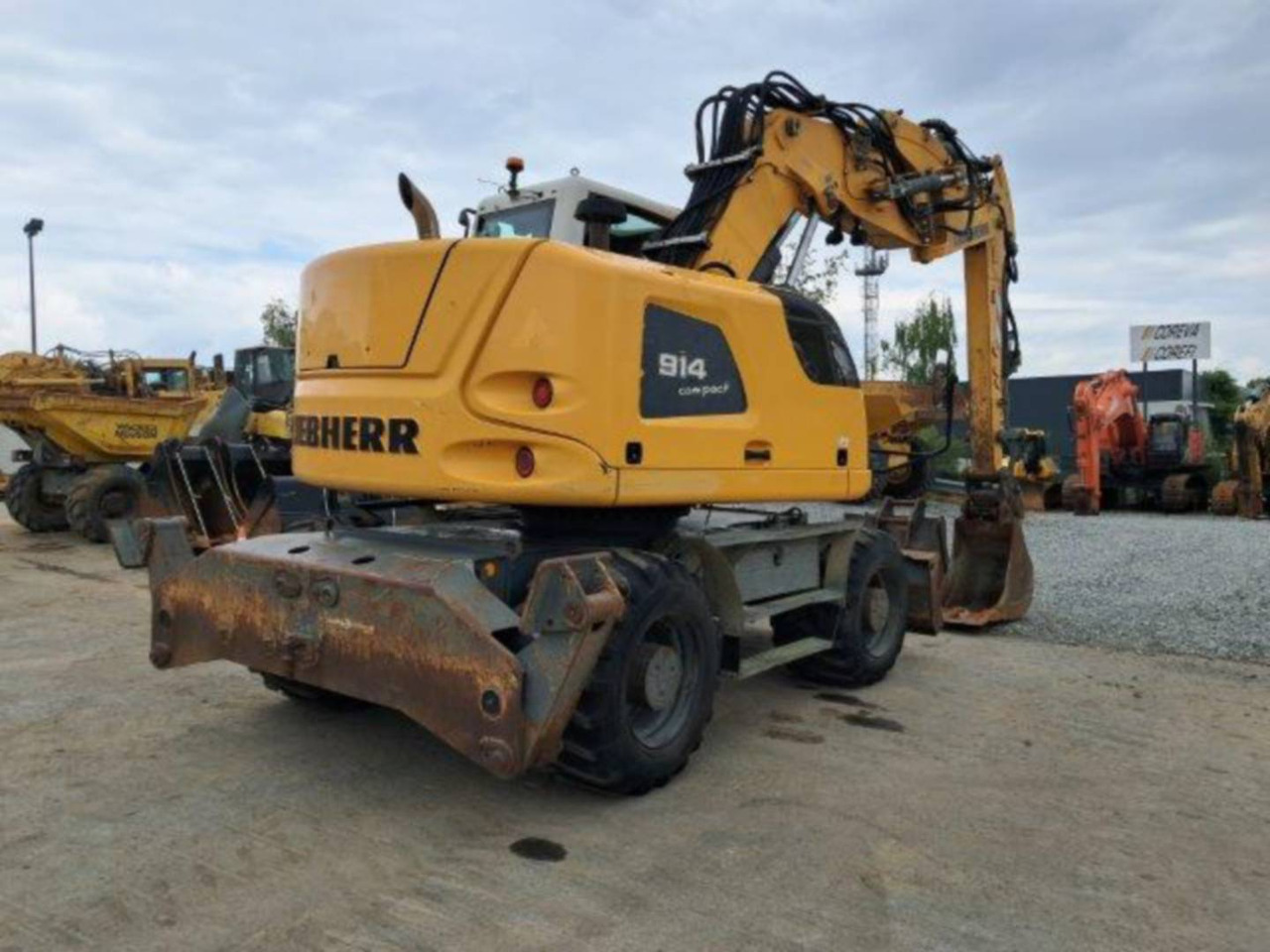 LIEBHERR A914 - Hjulgraver: bilde 2 LIEBHERR A914 - Hjulgraver: bilde 2