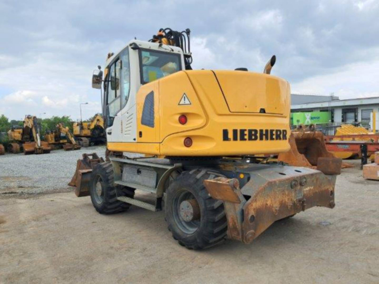 LIEBHERR A914 - Hjulgraver: bilde 1 LIEBHERR A914 - Hjulgraver: bilde 1