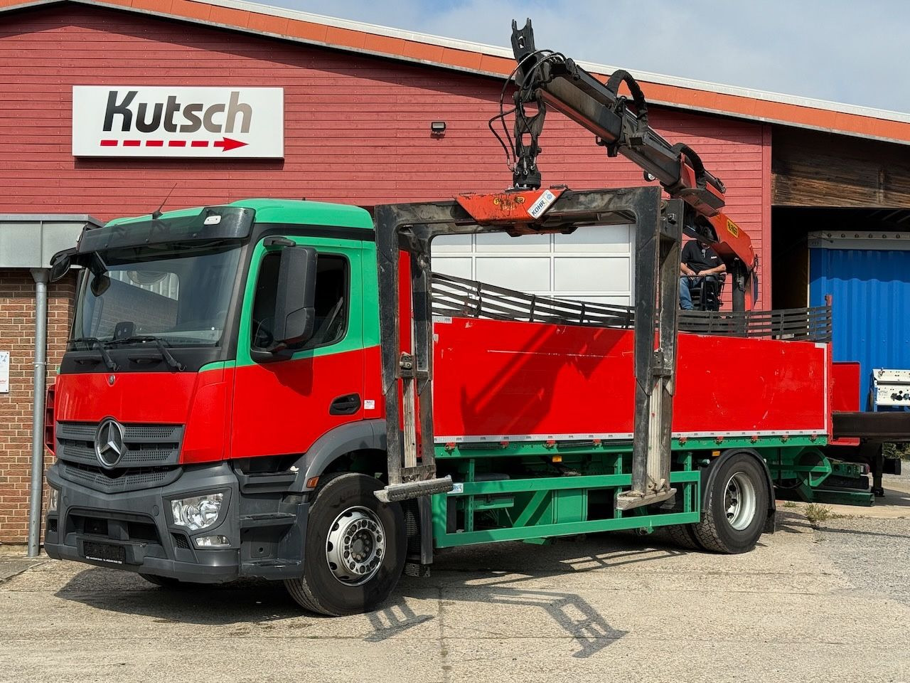 Mercedes-Benz Antos 1832L mit Palfinger PK 12001L Heckkran - Planbil, Kranbil: bilde 1 Mercedes-Benz Antos 1832L mit Palfinger PK 12001L Heckkran - Planbil, Kranbil: bilde 1