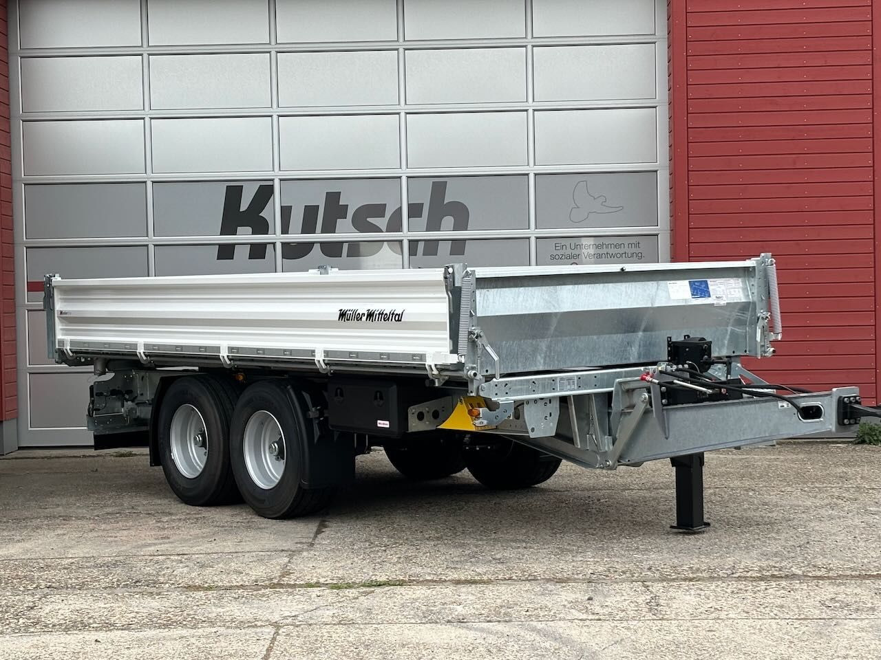 Müller-Mitteltal KA-TA-R 11,9/024 Breitreifen, Alu-Rampen, LED - Tipphenger: bilde 5 Müller-Mitteltal KA-TA-R 11,9/024 Breitreifen, Alu-Rampen, LED - Tipphenger: bilde 5