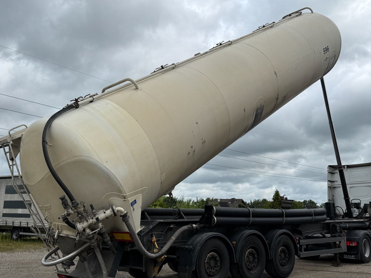Spitzer SK 2760 CAL Kippsilo - Bulktrailer: bilde 2 Spitzer SK 2760 CAL Kippsilo - Bulktrailer: bilde 2
