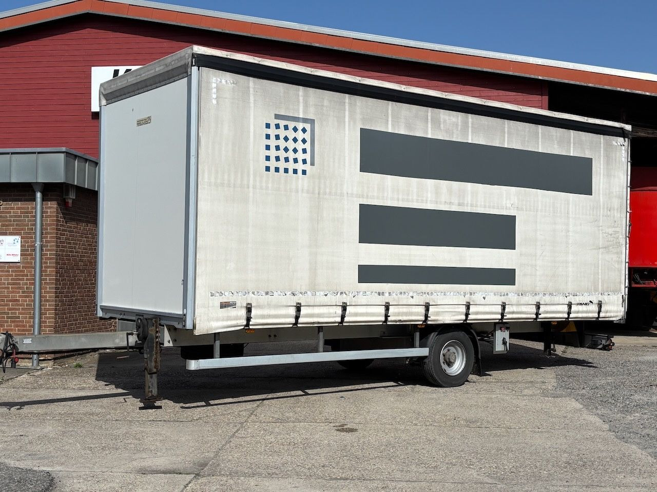 Tang 1achs Edscha, Schiebeplane 7,25m - Kapellhenger: bilde 1 Tang 1achs Edscha, Schiebeplane 7,25m - Kapellhenger: bilde 1