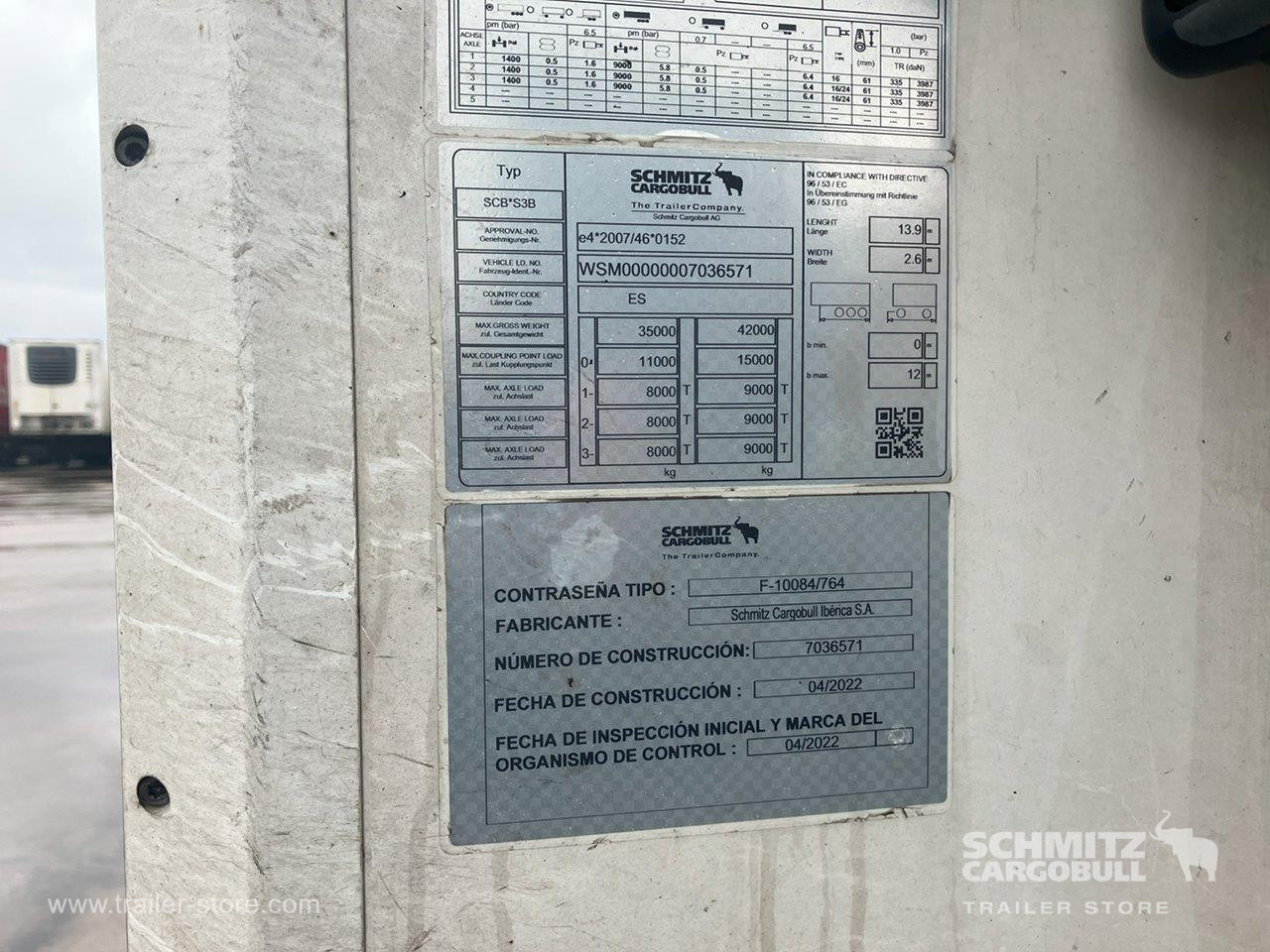 SCHMITZ Semiremolque Frigo Standard Double deck - Isotermisk semitrailer: bilde 4 SCHMITZ Semiremolque Frigo Standard Double deck - Isotermisk semitrailer: bilde 4
