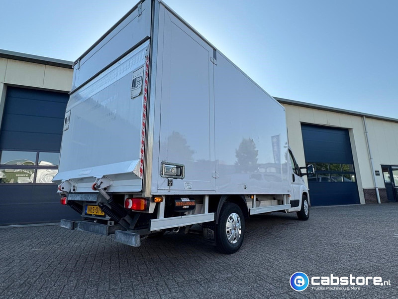 Fiat Ducato 2.3 Multijet 160 Pk Euro 6 - Bouwjaar 2021 - Handgeschakeld 6 speed - Airco - 3 zitplaatsen - Laadklep - Skapbil: bilde 4 Fiat Ducato 2.3 Multijet 160 Pk Euro 6 - Bouwjaar 2021 - Handgeschakeld 6 speed - Airco - 3 zitplaatsen - Laadklep - Skapbil: bilde 4