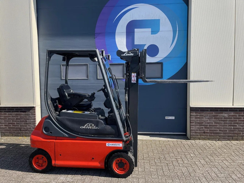Linde E16P-02 Hef truck - Forklift - Gabelstapler - Year 2004 - Freelift - Side shift - Electric - El-truck: bilde 2 Linde E16P-02 Hef truck - Forklift - Gabelstapler - Year 2004 - Freelift - Side shift - Electric - El-truck: bilde 2