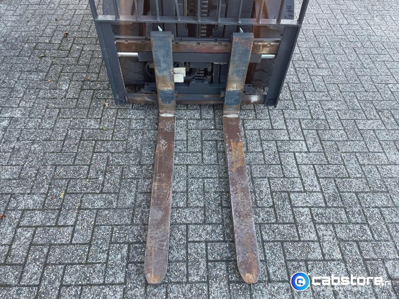 Linde H35D-02 Heftruck - Bouwjaar 2013 - Draaiuren 6892 - Diesel - Side Shift - Freelift - Doorrij hoogte 217 cm !! - Dieseltruck: bilde 5 Linde H35D-02 Heftruck - Bouwjaar 2013 - Draaiuren 6892 - Diesel - Side Shift - Freelift - Doorrij hoogte 217 cm !! - Dieseltruck: bilde 5