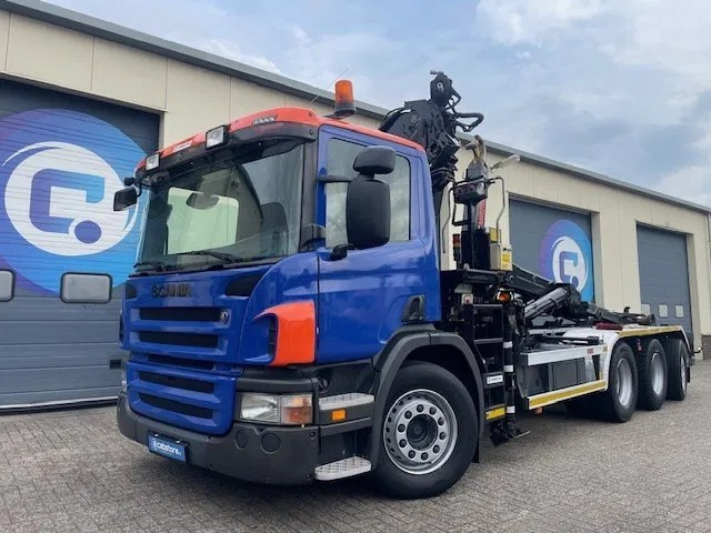 Scania P380 LB 8x4*4 HNA Euro 5 - HIAB 211 E-3 Hipro Crane with remote control + Multilift XR26S61 Hooklift - Year 2009 - Km 336.501 !! - Good condition - Kranbil: bilde 3 Scania P380 LB 8x4*4 HNA Euro 5 - HIAB 211 E-3 Hipro Crane with remote control + Multilift XR26S61 Hooklift - Year 2009 - Km 336.501 !! - Good condition - Kranbil: bilde 3