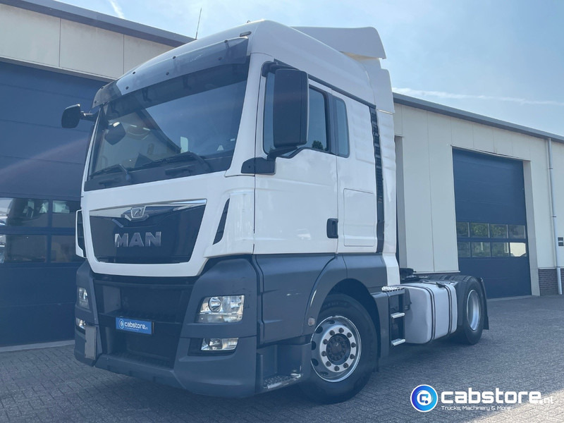 MAN TGX 18.440 4x2 BLS Euro 6 - XLX cabine - Bouwjaar 2014 - Smart Tacho - 2x Dieseltanks - Very good tyres - Trekkvogn: bilde 2 MAN TGX 18.440 4x2 BLS Euro 6 - XLX cabine - Bouwjaar 2014 - Smart Tacho - 2x Dieseltanks - Very good tyres - Trekkvogn: bilde 2