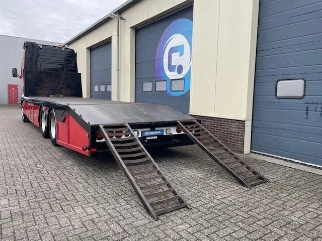 Volvo FH 12.460 6x2R Euro 3 - Oprijwagen - Machinetransporter - Year 2002 - APK tot 11-2025 - MANUAL - NL Truck - Transporter lastebil: bilde 4 Volvo FH 12.460 6x2R Euro 3 - Oprijwagen - Machinetransporter - Year 2002 - APK tot 11-2025 - MANUAL - NL Truck - Transporter lastebil: bilde 4