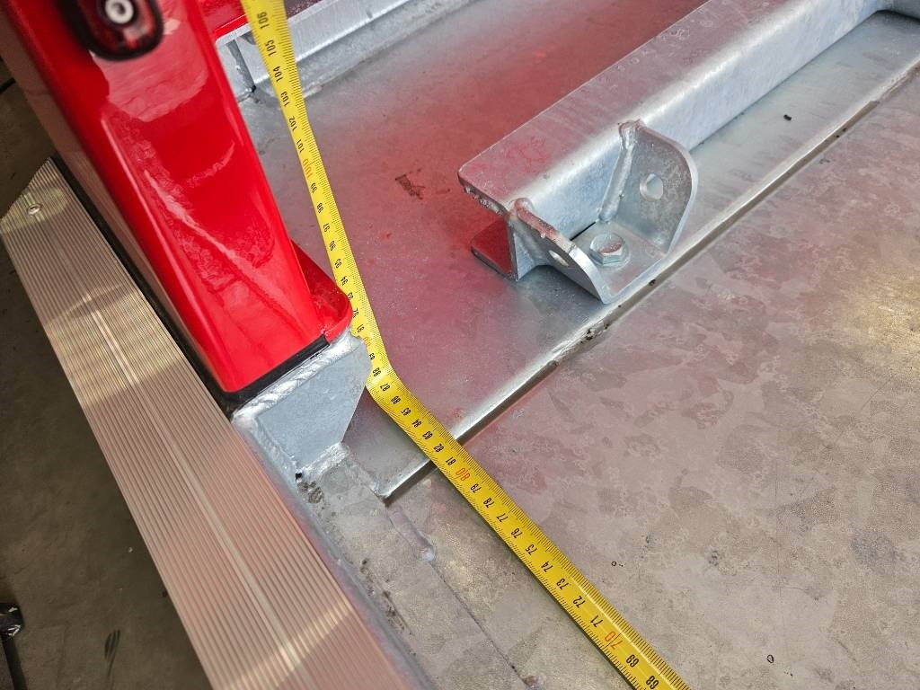 Leie Iveco Daily 72 C180 nopeaan toimitukseen Iveco Daily 72 C180 nopeaan toimitukseen: bilde 22 Leie Iveco Daily 72 C180 nopeaan toimitukseen Iveco Daily 72 C180 nopeaan toimitukseen: bilde 22