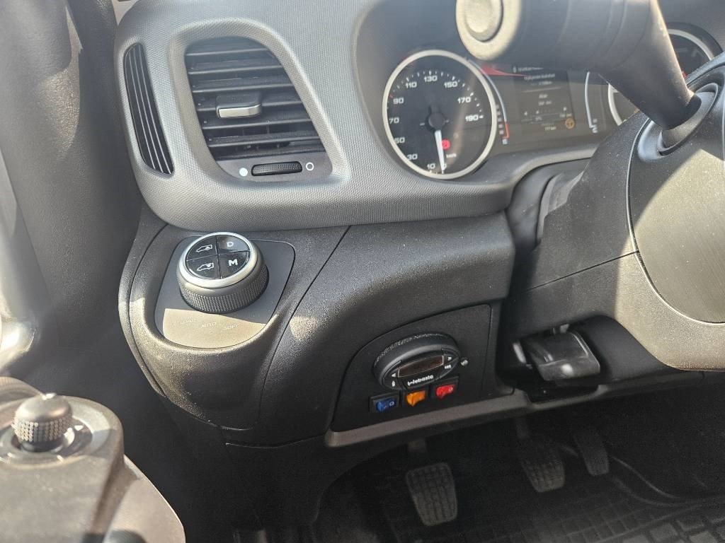 Leie Iveco Daily 72 C180 nopeaan toimitukseen Iveco Daily 72 C180 nopeaan toimitukseen: bilde 18 Leie Iveco Daily 72 C180 nopeaan toimitukseen Iveco Daily 72 C180 nopeaan toimitukseen: bilde 18