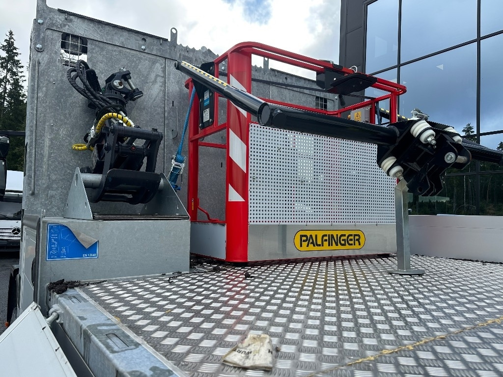 Ny Kranbil Iveco Eurocargo ML150E28 4x4 sähkölaitos varustein: bilde 14